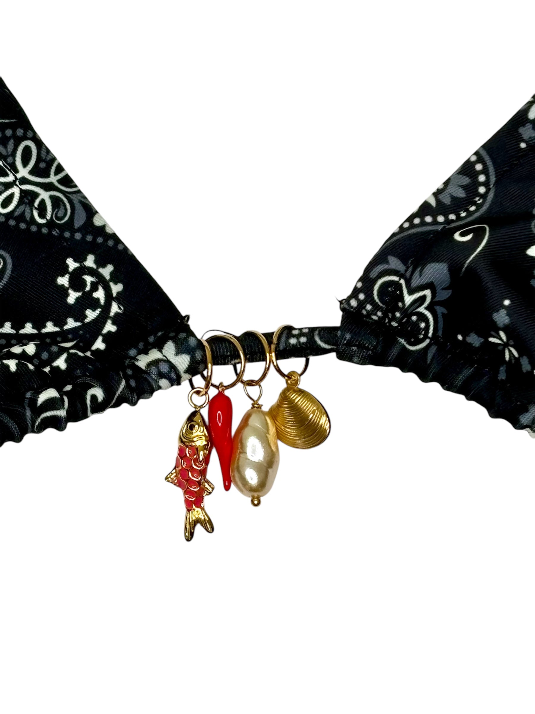 Loveless Triangle Bandana Black